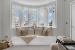 Photo 7- click for photo gallery